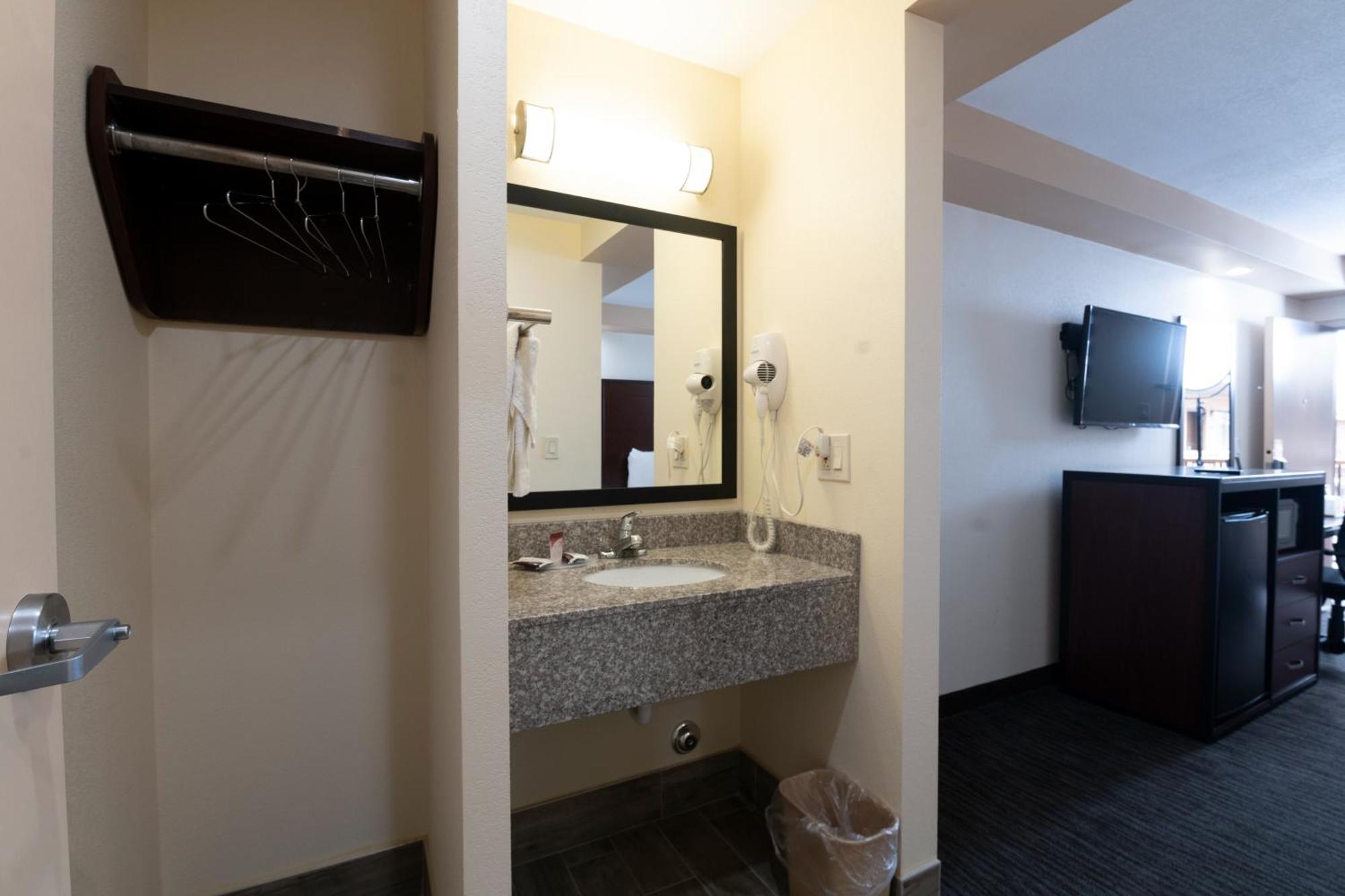 Knights Inn South Amboy Εξωτερικό φωτογραφία